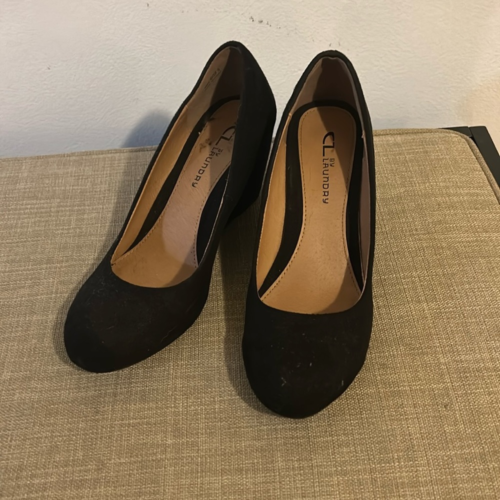 Chinese Laundry wedge pumps